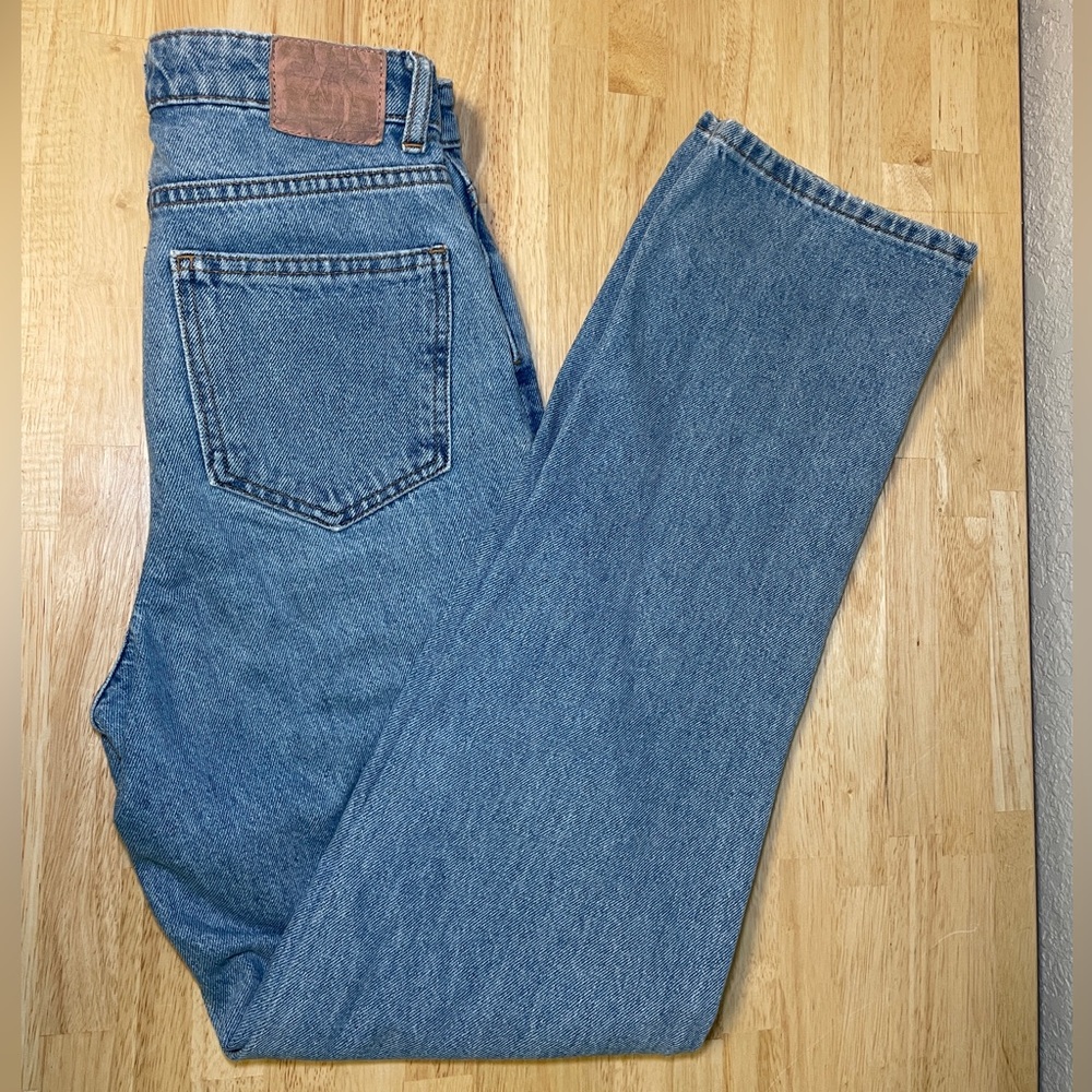 Zara High Waisted Mom Jeans Size 0